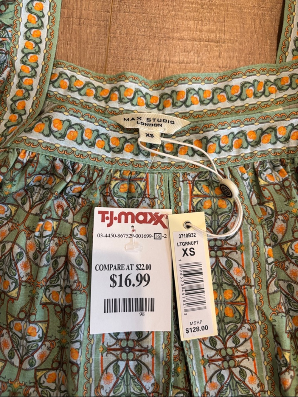 NWT resort cottage puff sleeve blouse top - Picture 2 of 8
